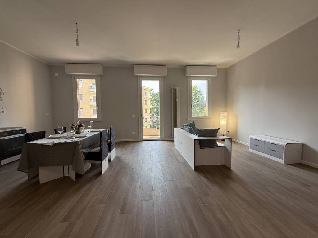 appartamento in vendita a Reggio nell'Emilia in zona Mirabello
