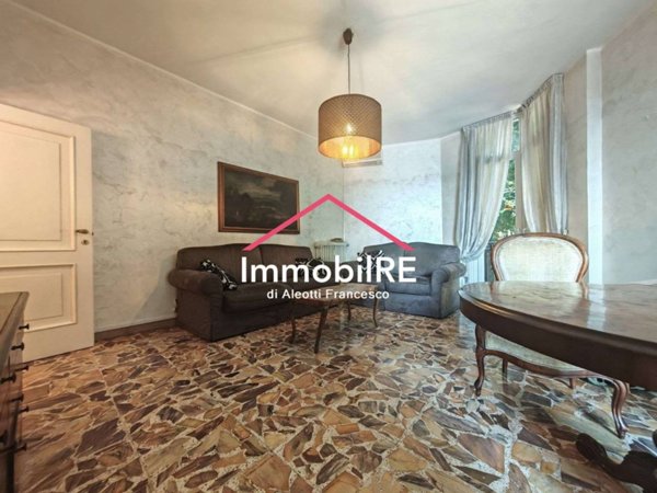 appartamento in vendita a Reggio nell'Emilia in zona Città Storica