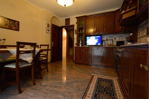 casa indipendente in vendita a Reggio nell'Emilia in zona Pieve Modolena