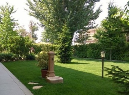 casa indipendente in vendita a Reggio nell'Emilia in zona Baragalla