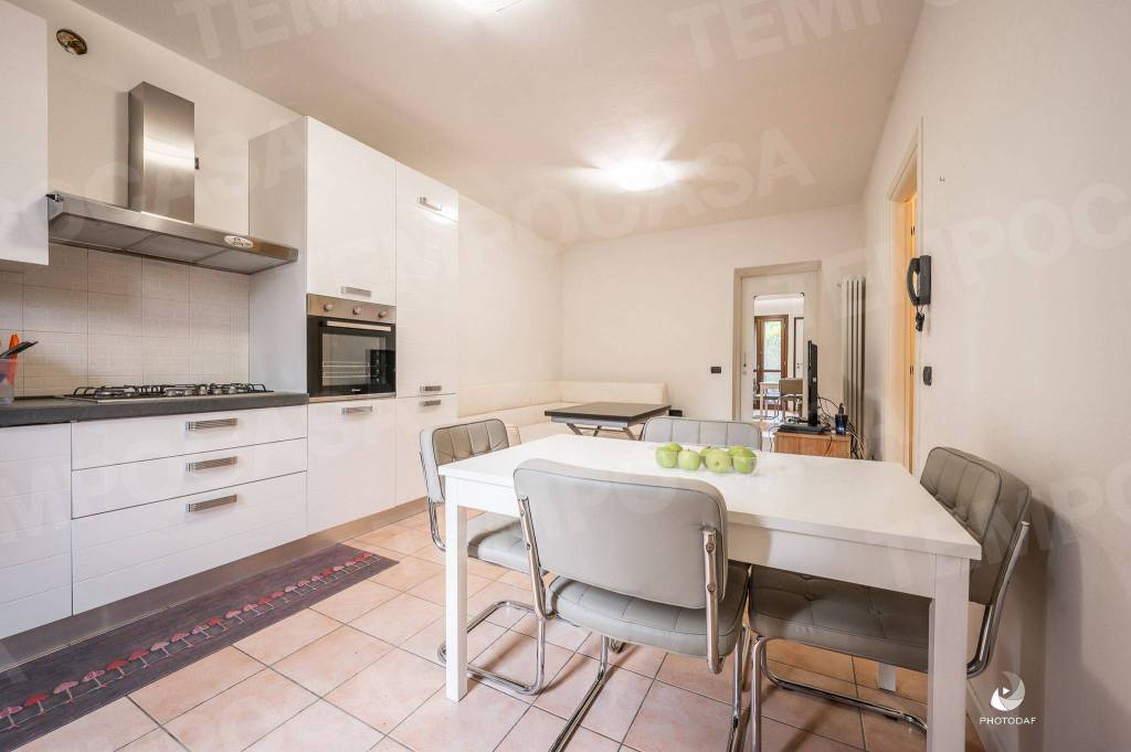 appartamento in vendita a Reggio nell'Emilia in zona Città Storica