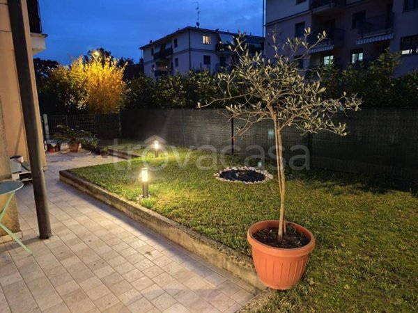 appartamento in vendita a Reggio nell'Emilia in zona Santa Croce