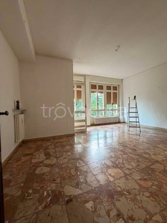 appartamento in vendita a Reggio nell'Emilia in zona Mirabello
