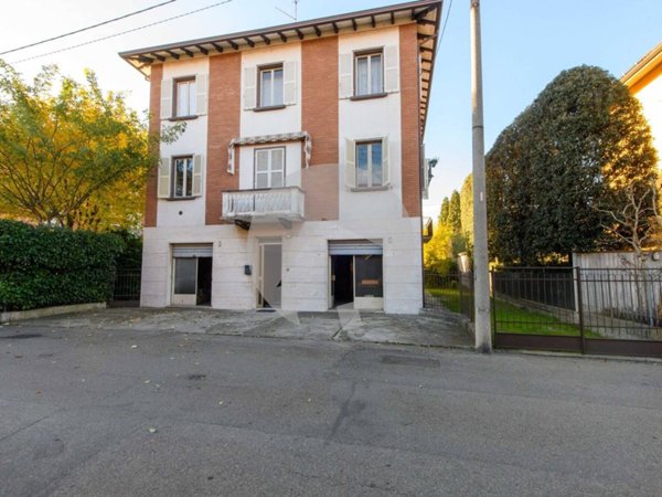 casa indipendente in vendita a Reggio nell'Emilia in zona Ospizio