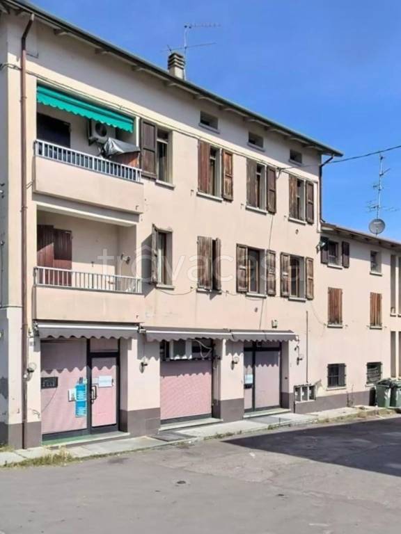 appartamento in vendita a Reggio nell'Emilia in zona Pieve Modolena