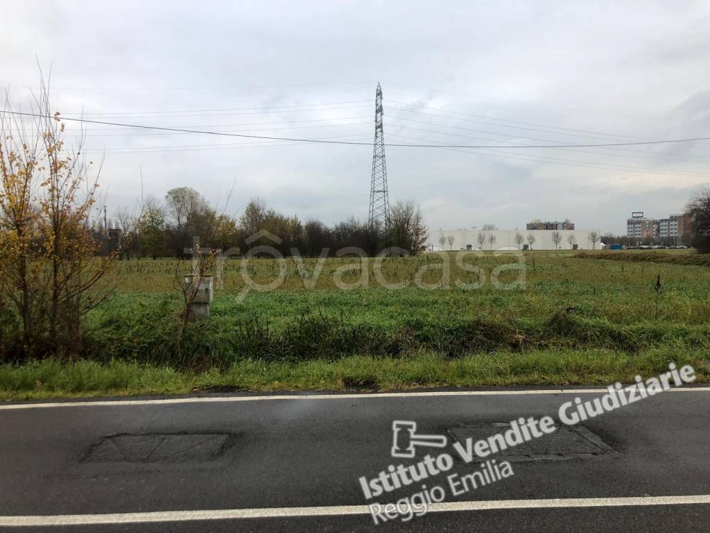 negozio in vendita a Reggio nell'Emilia in zona Mancasale