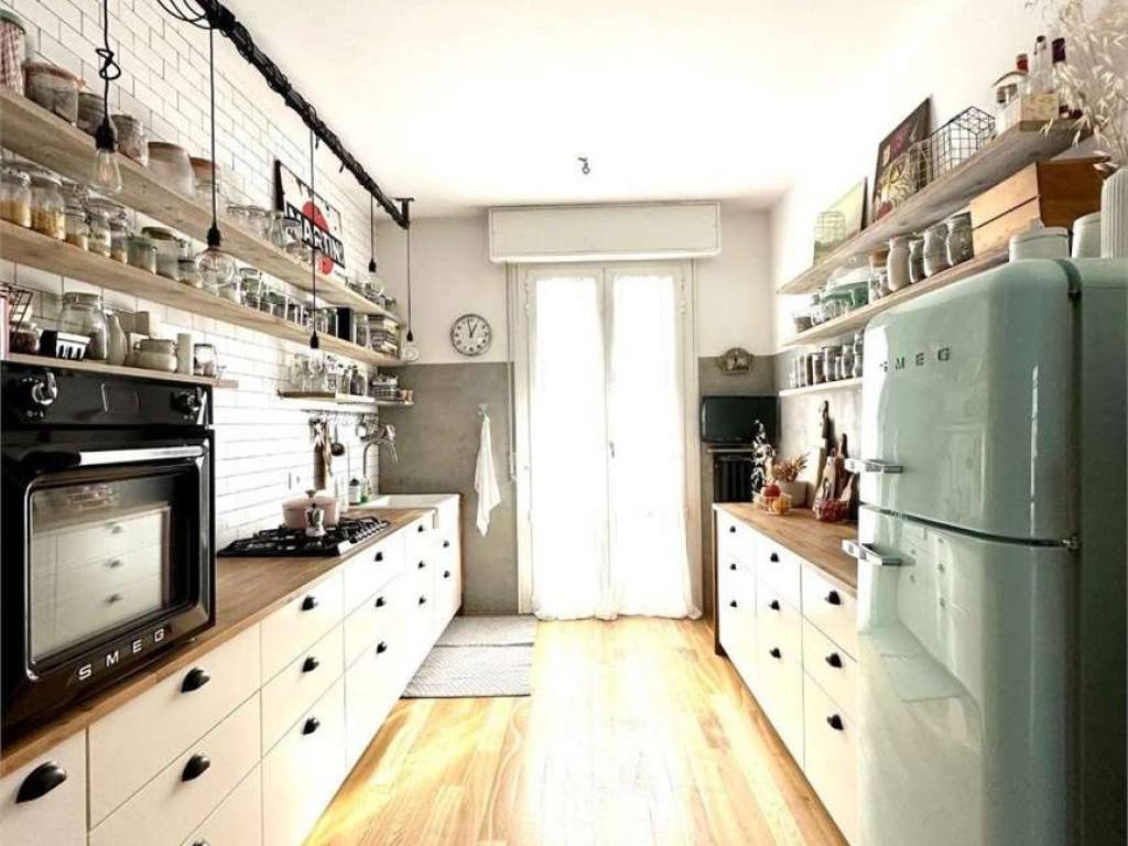 appartamento in vendita a Reggio nell'Emilia in zona Città Storica