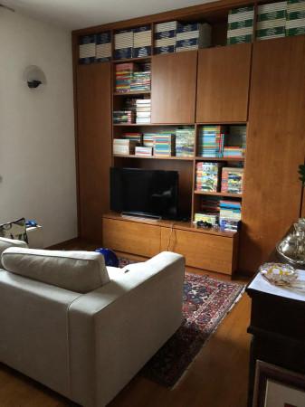 appartamento a Reggio nell'Emilia in zona San Pellegrino / Villa Canali
