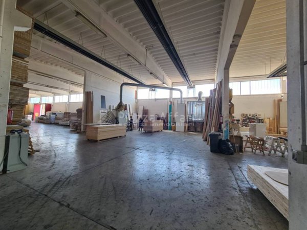 capannone in vendita a Reggio nell'Emilia in zona Mancasale