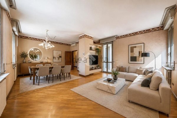 appartamento in vendita a Reggio nell'Emilia in zona Mirabello