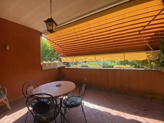 casa indipendente in vendita a Reggio nell'Emilia in zona Baragalla