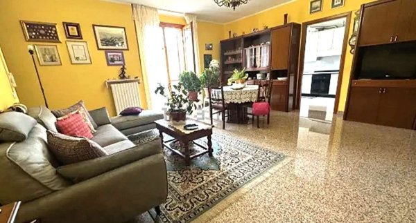 casa indipendente in vendita a Reggio nell'Emilia in zona Baragalla