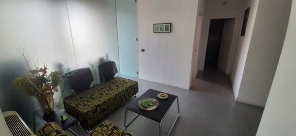 ufficio in vendita a Reggio nell'Emilia in zona Città Storica
