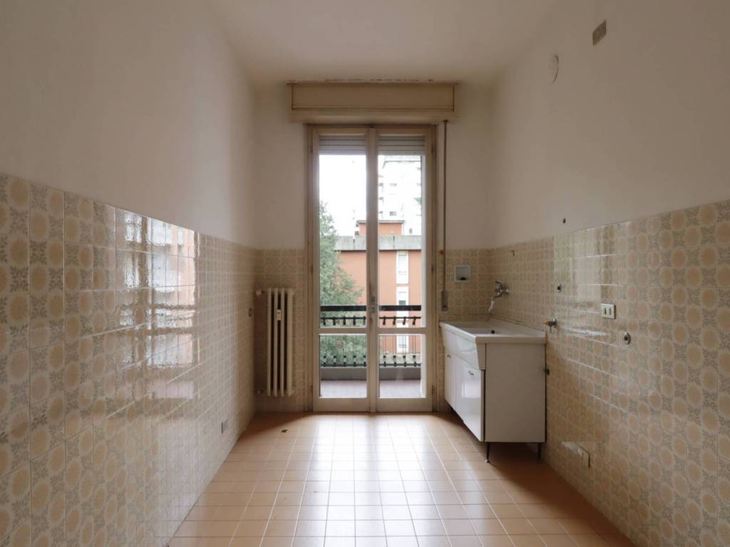 appartamento in vendita a Reggio nell'Emilia in zona Mirabello
