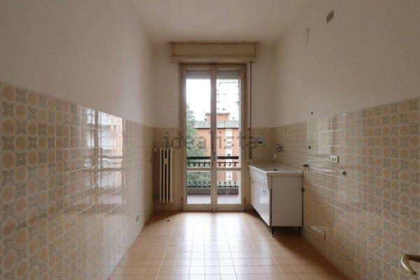 appartamento in vendita a Reggio nell'Emilia in zona Mirabello