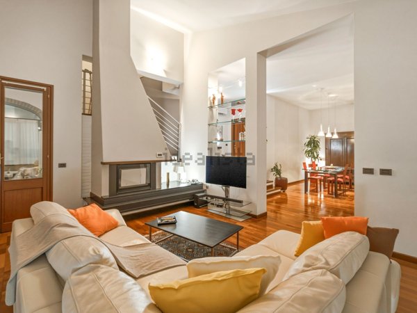 casa indipendente in vendita a Reggio nell'Emilia in zona Coviolo