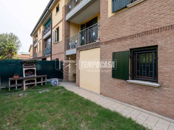 casa indipendente in vendita a Reggio nell'Emilia in zona Buco del Signore