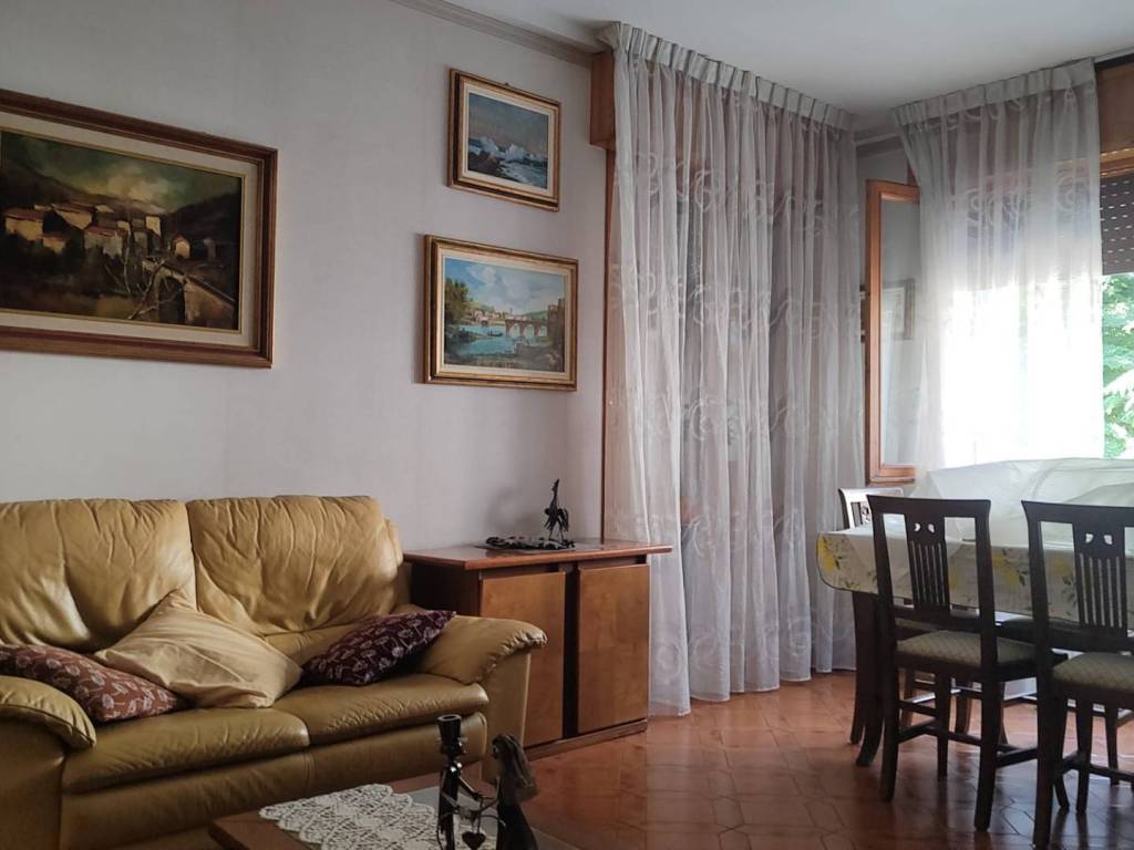 appartamento in vendita a Reggio nell'Emilia in zona Santa Croce