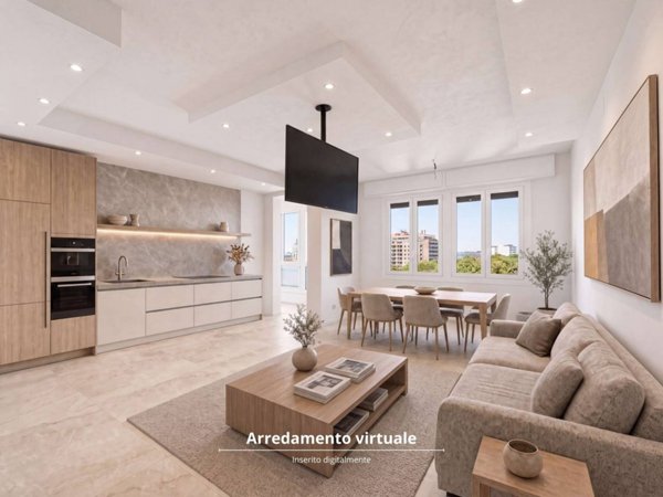 appartamento in vendita a Reggio nell'Emilia in zona Città Storica