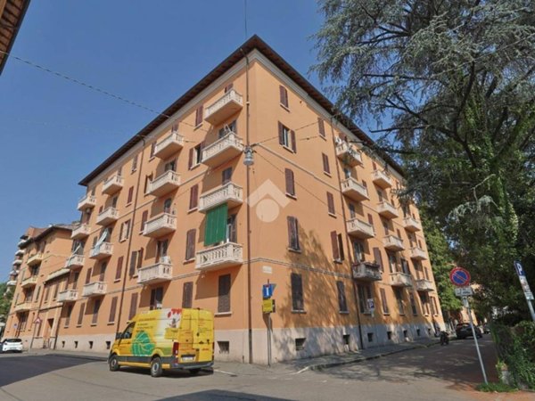appartamento in vendita a Reggio nell'Emilia in zona Città Storica