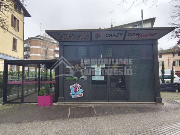 negozio in vendita a Reggio nell'Emilia in zona Città Storica