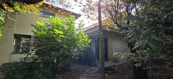 casa indipendente in vendita a Reggio nell'Emilia in zona Buco del Signore