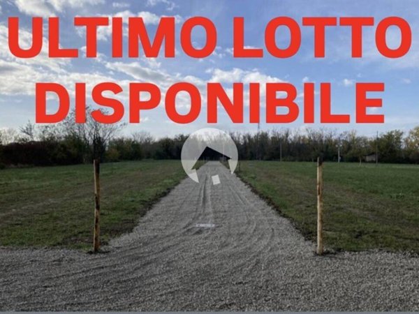 terreno edificabile in vendita a Reggio nell'Emilia in zona Buco del Signore