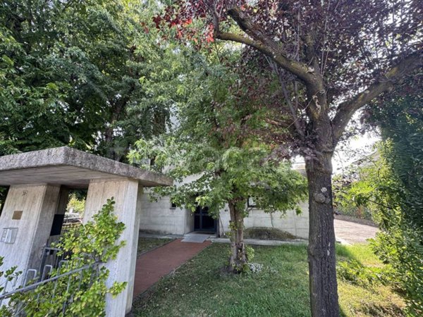 appartamento in vendita a Reggio nell'Emilia in zona Rosta Nuova