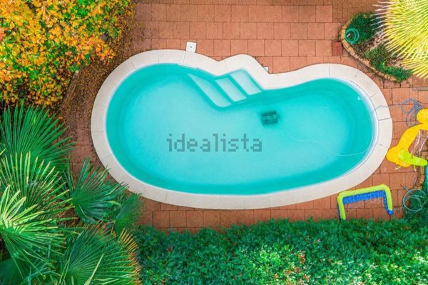 casa indipendente in vendita a Reggio nell'Emilia