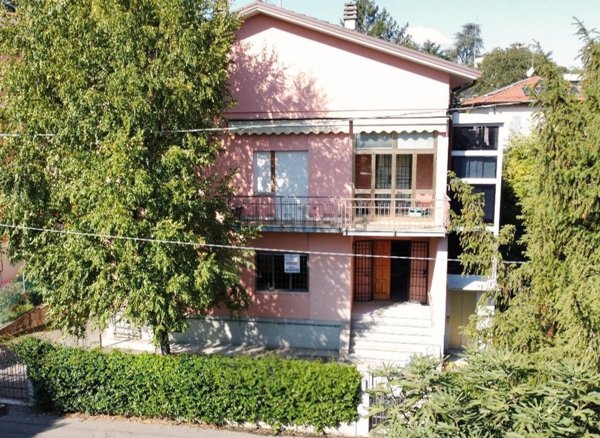 appartamento in vendita a Reggio nell'Emilia in zona Città Storica