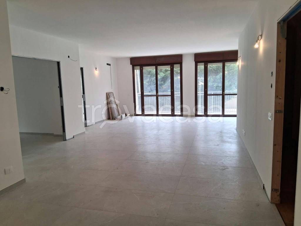appartamento in vendita a Reggio nell'Emilia in zona Carrozzone