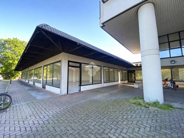 ufficio in vendita a Reggio nell'Emilia