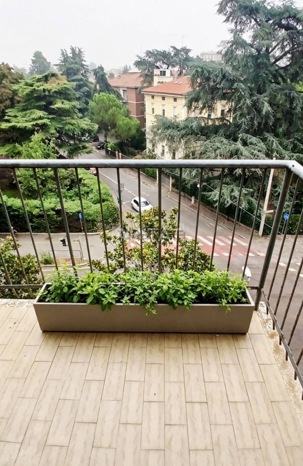 appartamento a Reggio nell'Emilia in zona San Pellegrino / Villa Canali
