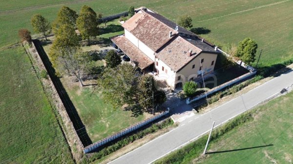 casa indipendente in vendita a Reggio nell'Emilia in zona Roncocesi