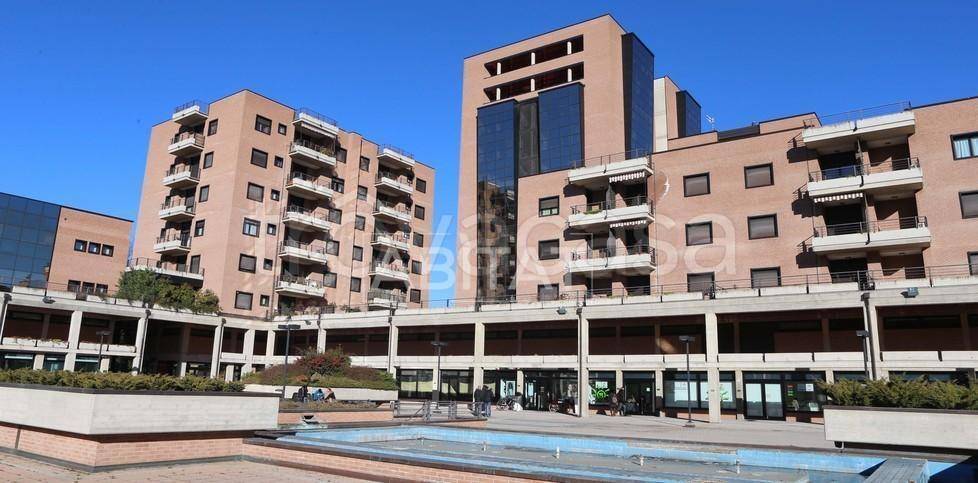ufficio in vendita a Reggio nell'Emilia in zona Tribunale