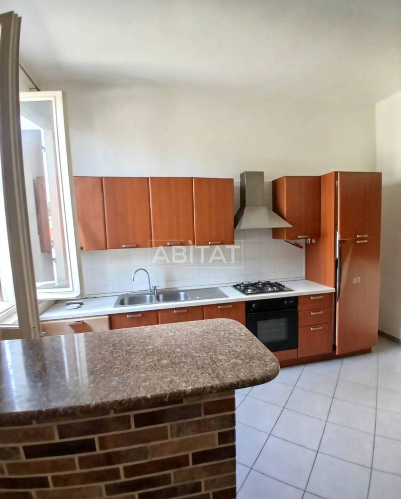 appartamento in vendita a Reggio nell'Emilia in zona Città Storica