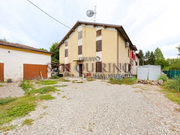 casa indipendente in vendita a Rio Saliceto in zona San Lodovico