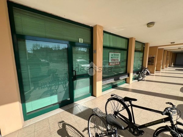 locale commerciale in vendita a Rio Saliceto