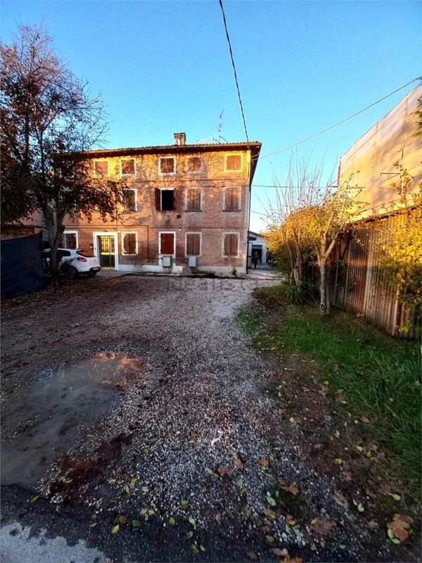 casa indipendente in vendita a Rio Saliceto