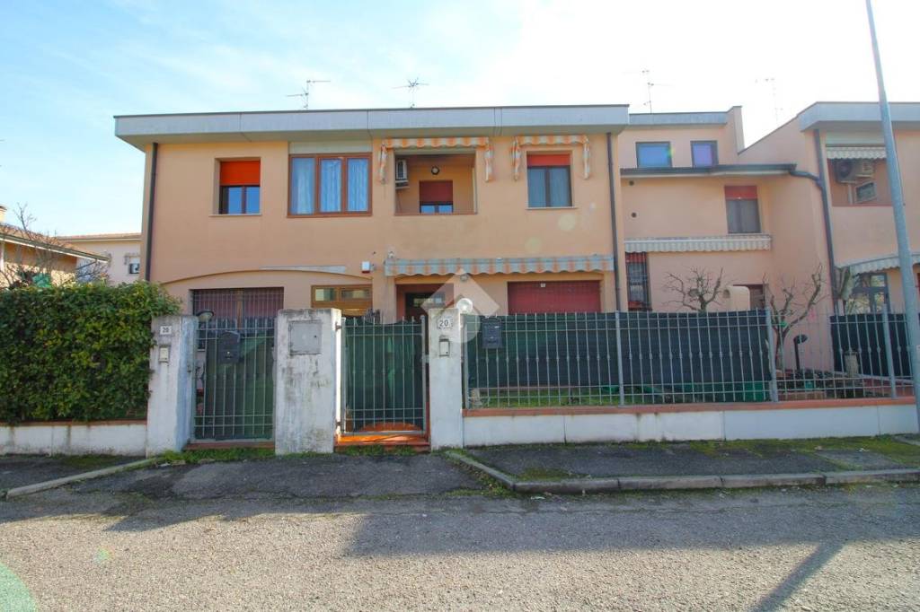 casa indipendente in vendita a Rio Saliceto