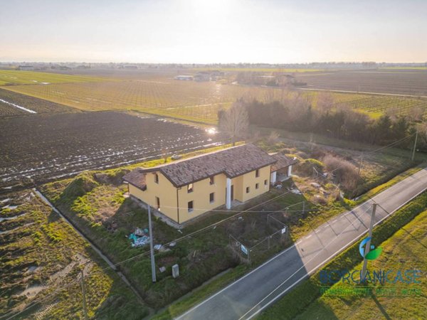 casa indipendente in vendita a Rio Saliceto
