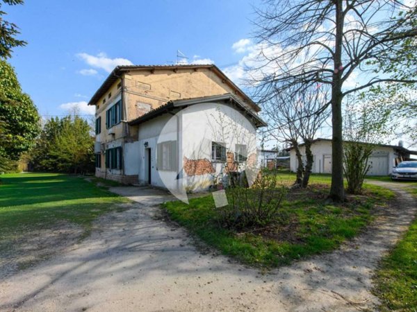 casa indipendente in vendita a Rio Saliceto in zona San Lodovico