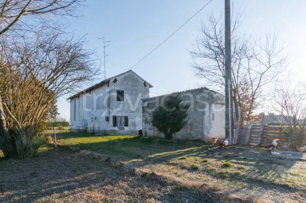 casa indipendente in vendita a Rolo