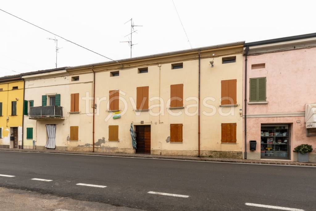 casa indipendente in vendita a Rolo