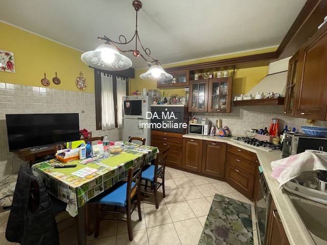casa indipendente in vendita a Rolo