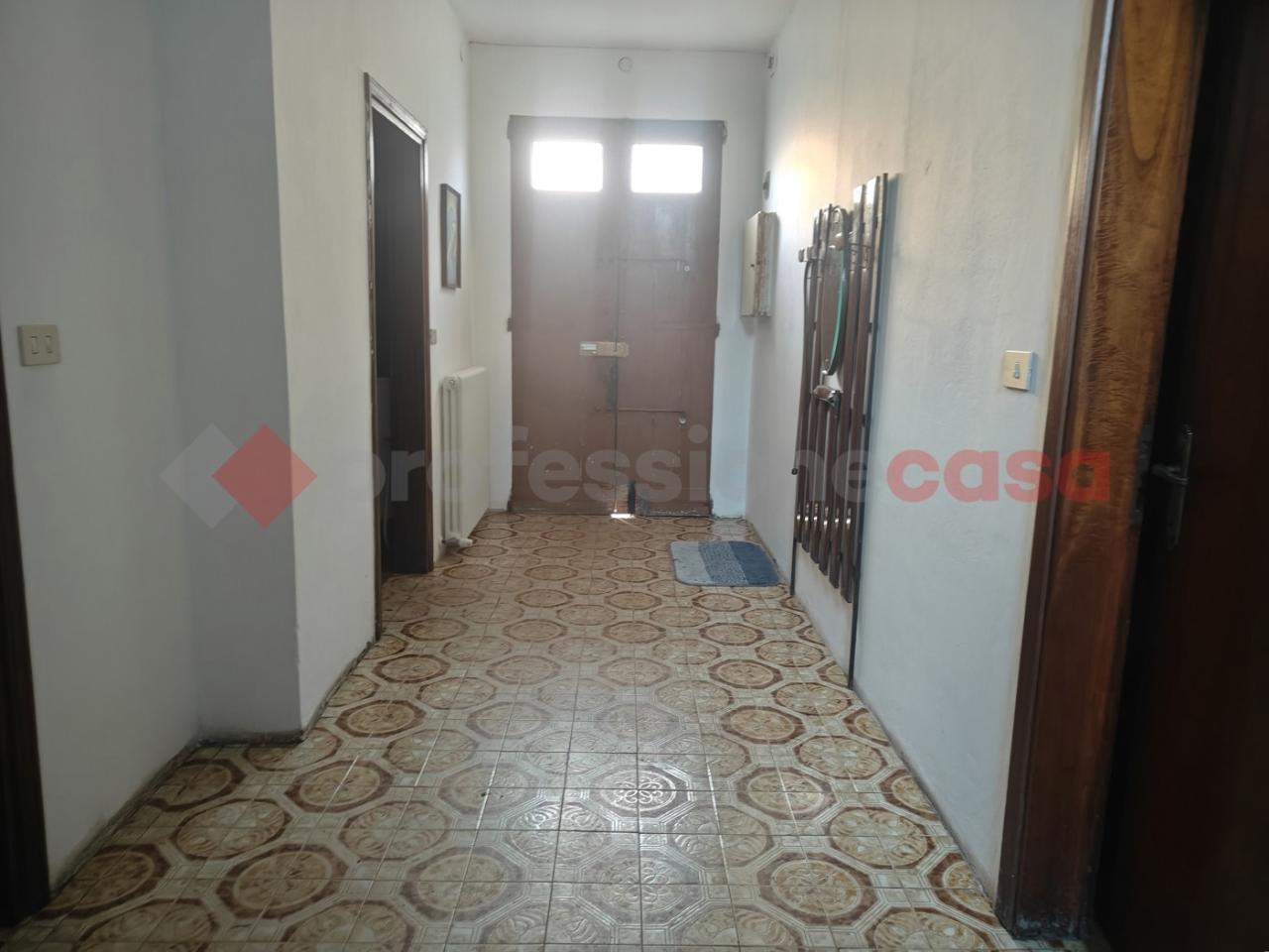 casa indipendente in vendita a Rolo