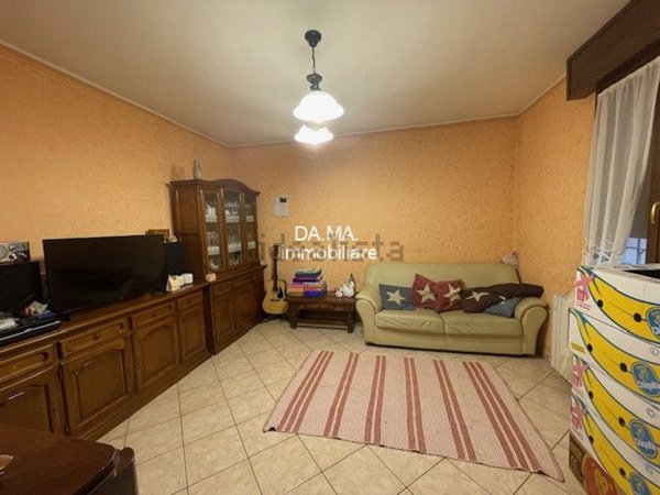 casa indipendente in vendita a Rolo