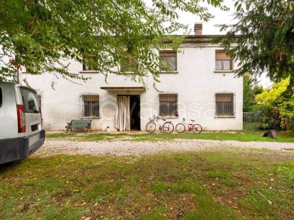 casa indipendente in vendita a Rolo