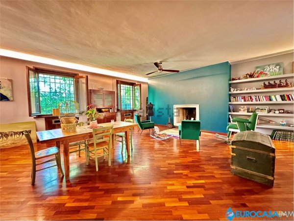 casa indipendente in vendita a Rolo