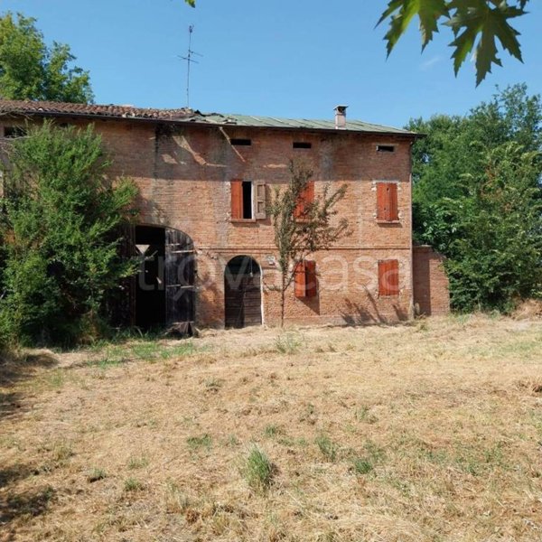 casa indipendente in vendita a Rolo